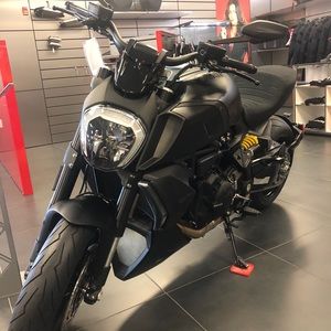 Meet your Posher, Gary